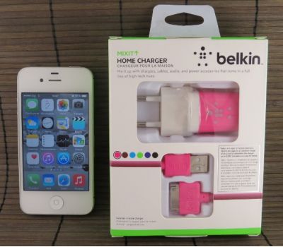 СЗУ Belkin 1A + USB iPhone 4 Pink